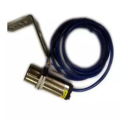SS2-220V-B-1提升機(jī)速度開(kāi)關(guān)、SSS-HL速度傳感器安裝在被傳動(dòng)軸旁廠家